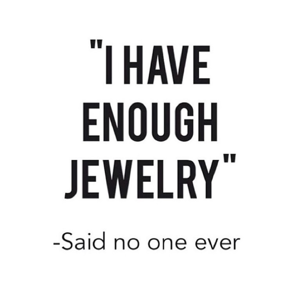 ✨Shop my boutique @accessoryluvher✨